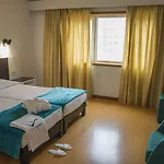 Amadeos - - Porto Hotel 3*