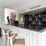 Amadeos - - Porto 3*