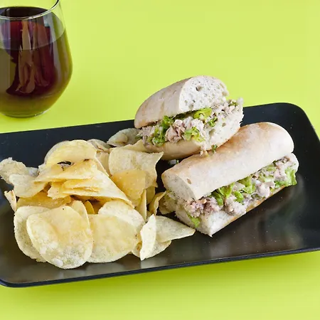 Amadeos - - Porto Отель Матозиньюш