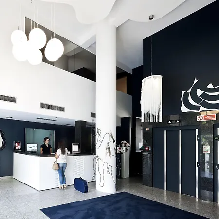 Hotel Amadeos - - Porto Matosinhos (Porto)