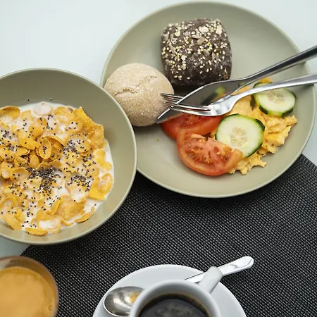 Hotel Amadeos - - Porto Matosinhos (Porto)