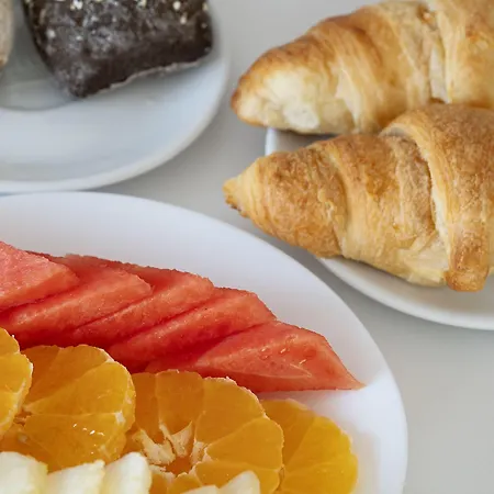 Amadeos - - Porto 3*