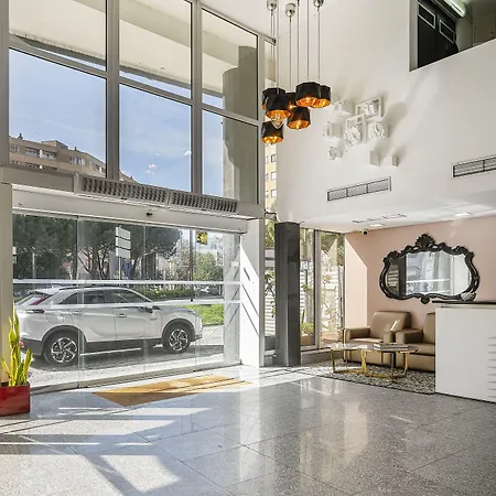 Amadeos - - Porto Отель Матозиньюш