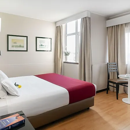 Hotel Amadeos - - Porto Matosinhos (Porto)