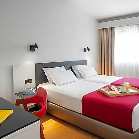Amadeos - - Porto 3*