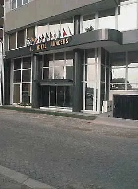 Amadeos - - Porto Hotel 3*
