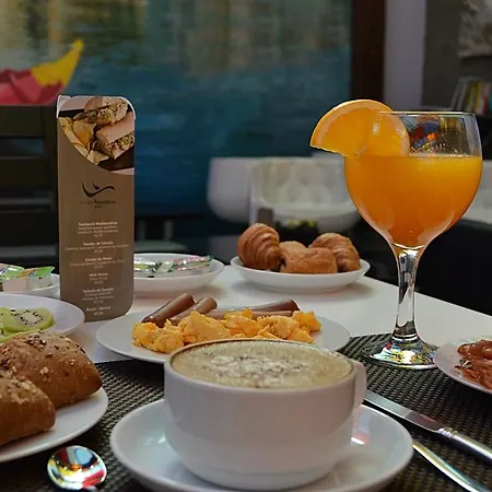 Amadeos - - Porto Hotel Matosinhos (Porto)
