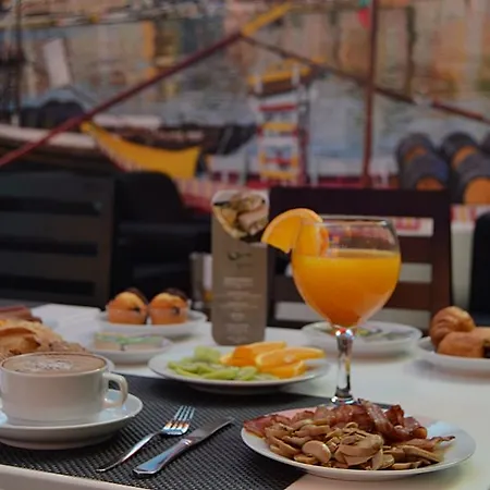 Amadeos - Matosinhos - Porto Hotel Matosinhos (Porto)