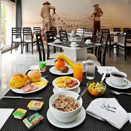 Hotel Amadeos - Matosinhos - Porto 3*