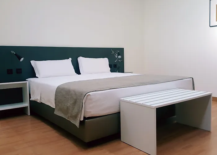 Amadeos - - Porto Hotel