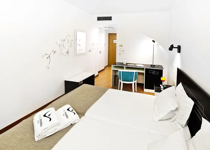 Amadeos - - Porto Hotel Matosinhos (Porto)