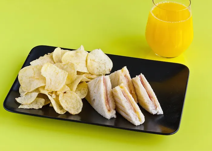 Hotel Amadeos - - Porto