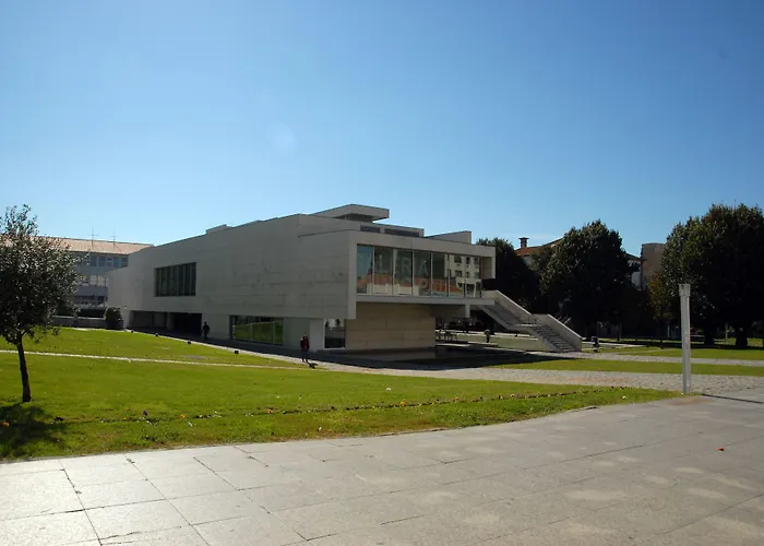 Hotel Amadeos - - Porto 3*