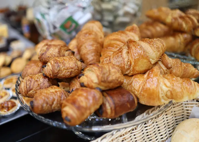 Hotel Amadeos - - Porto