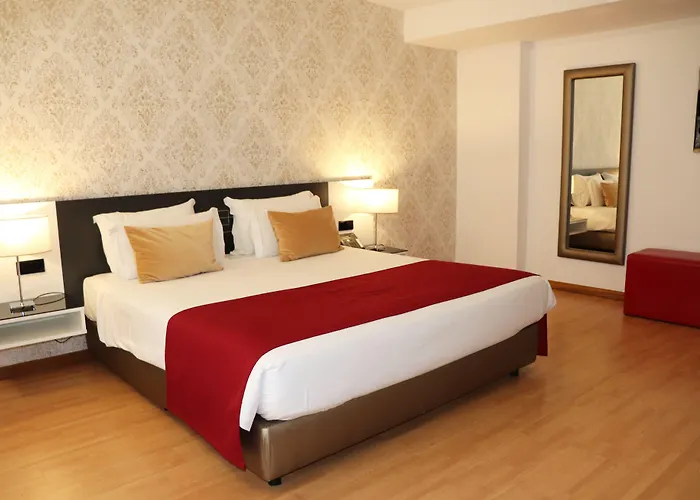 מלון Amadeos - - Porto 3*