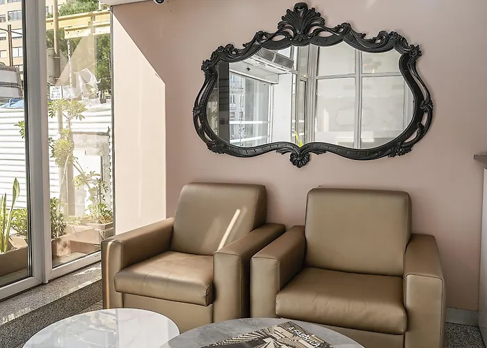 Hotel Amadeos - - Porto Matosinhos (Porto)