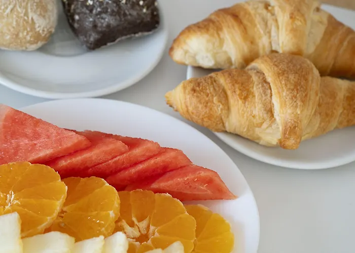 Amadeos - - Porto 3*